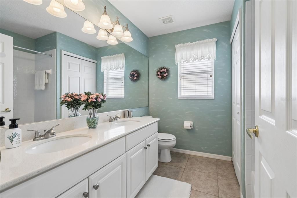 For Sale: $459,000 (4 beds, 3 baths, 2367 Square Feet)