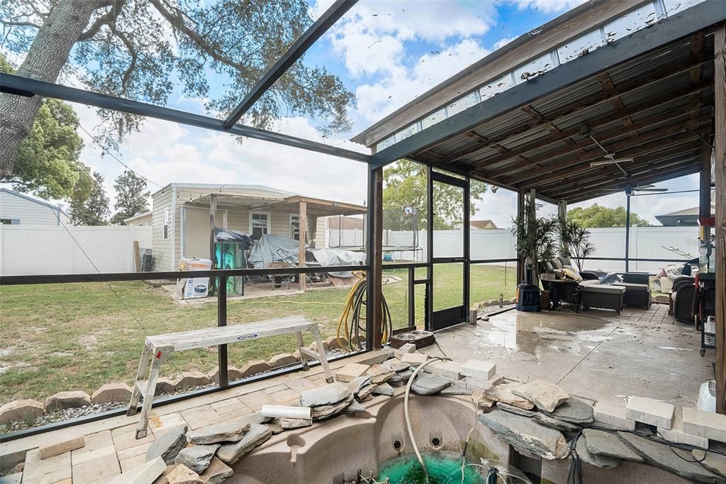 For Sale: $299,000 (3 beds, 2 baths, 1955 Square Feet)
