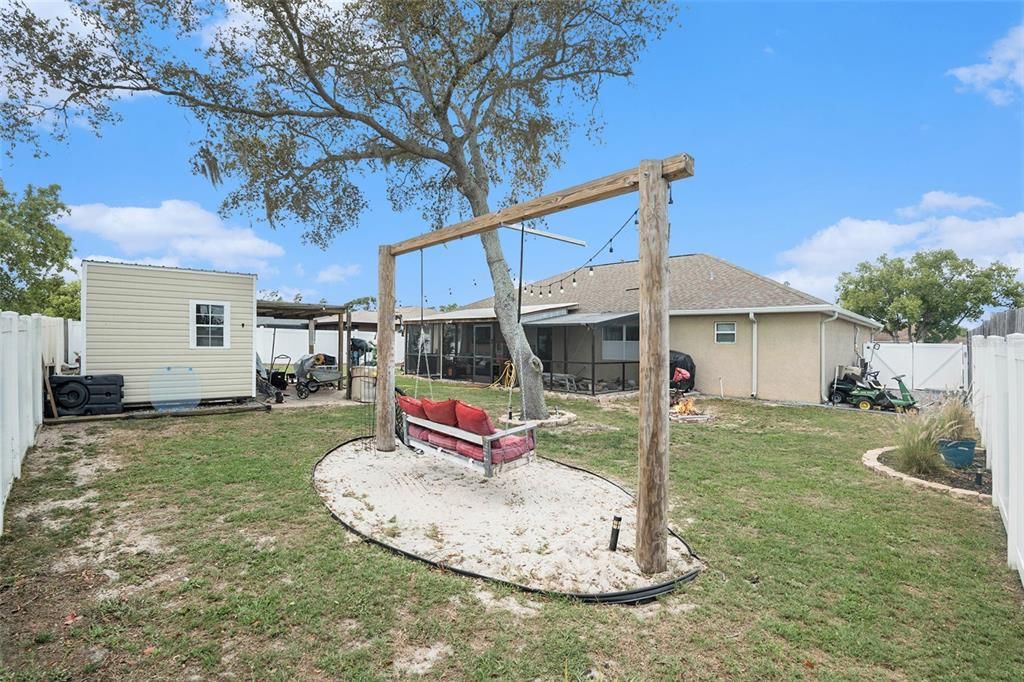 For Sale: $299,000 (3 beds, 2 baths, 1955 Square Feet)