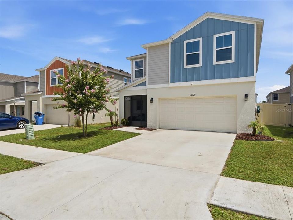 For Sale: $395,000 (4 beds, 2 baths, 2039 Square Feet)