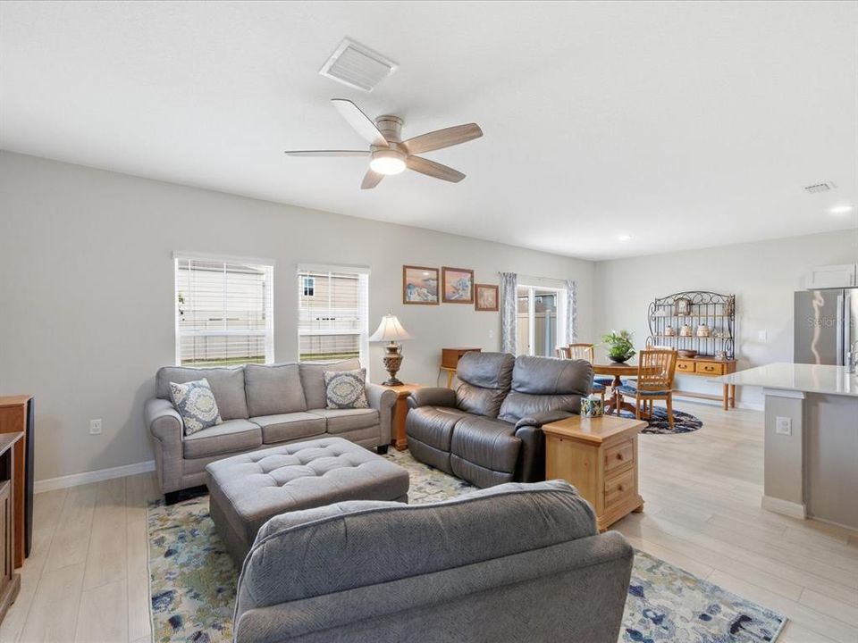 For Sale: $395,000 (4 beds, 2 baths, 2039 Square Feet)