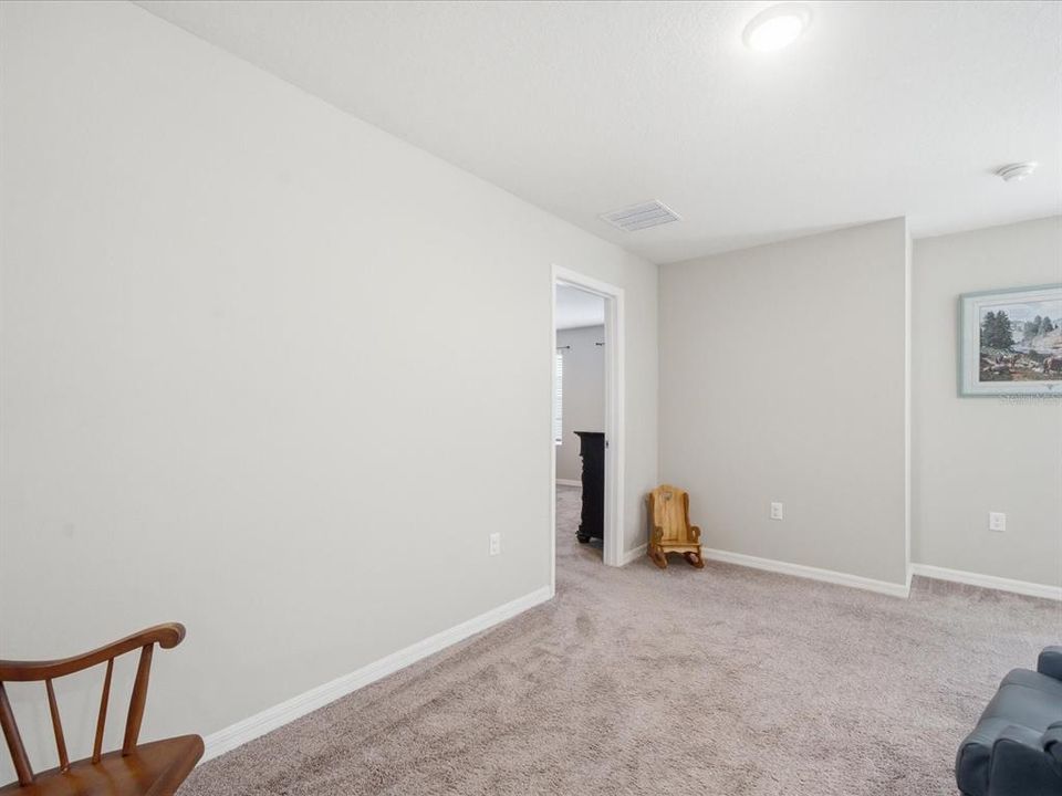 For Sale: $395,000 (4 beds, 2 baths, 2039 Square Feet)