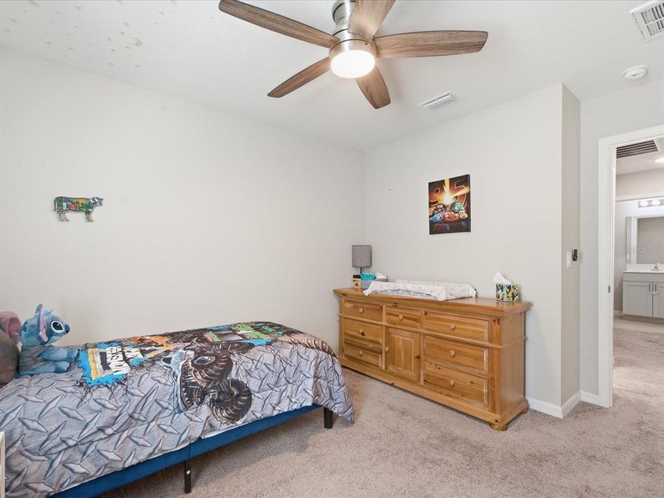 For Sale: $395,000 (4 beds, 2 baths, 2039 Square Feet)