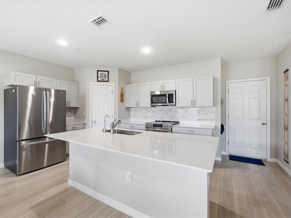 For Sale: $395,000 (4 beds, 2 baths, 2039 Square Feet)