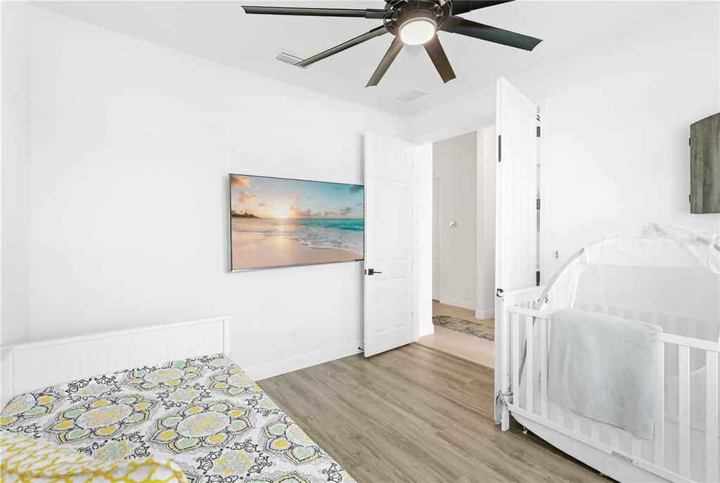 For Sale: $575,000 (3 beds, 2 baths, 2122 Square Feet)