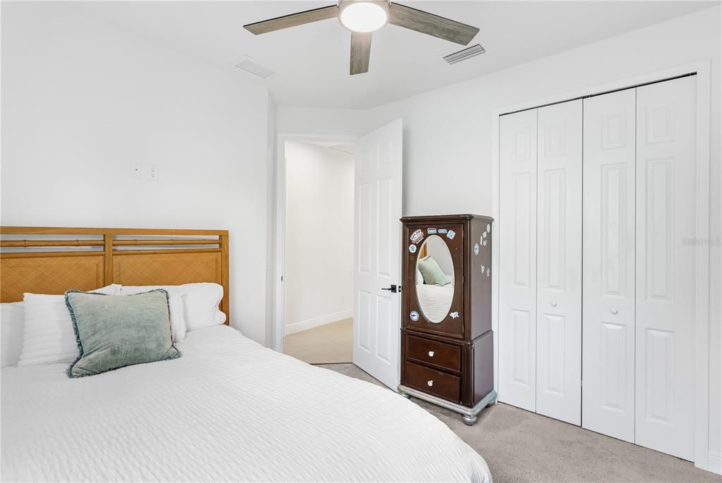 For Sale: $575,000 (3 beds, 2 baths, 2122 Square Feet)