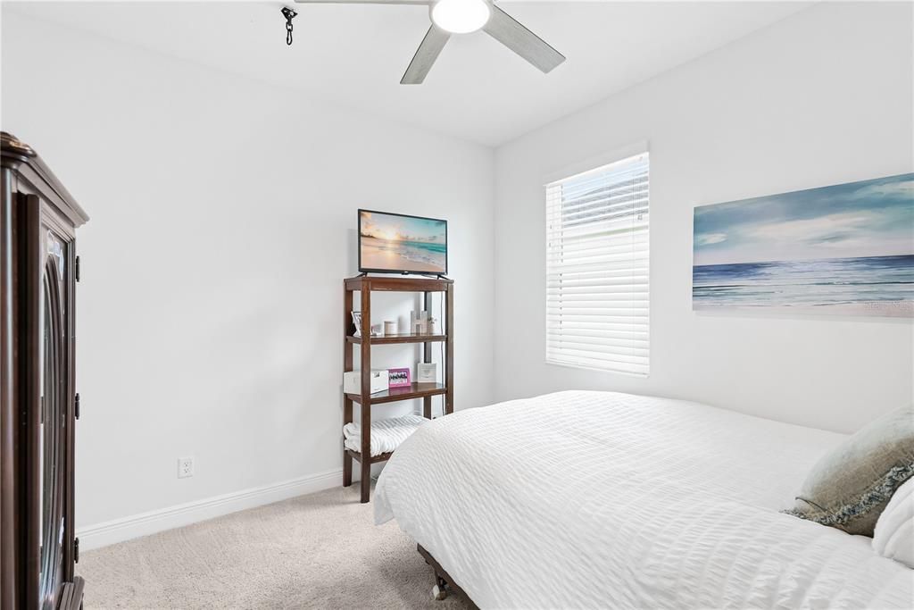 For Sale: $575,000 (3 beds, 2 baths, 2122 Square Feet)
