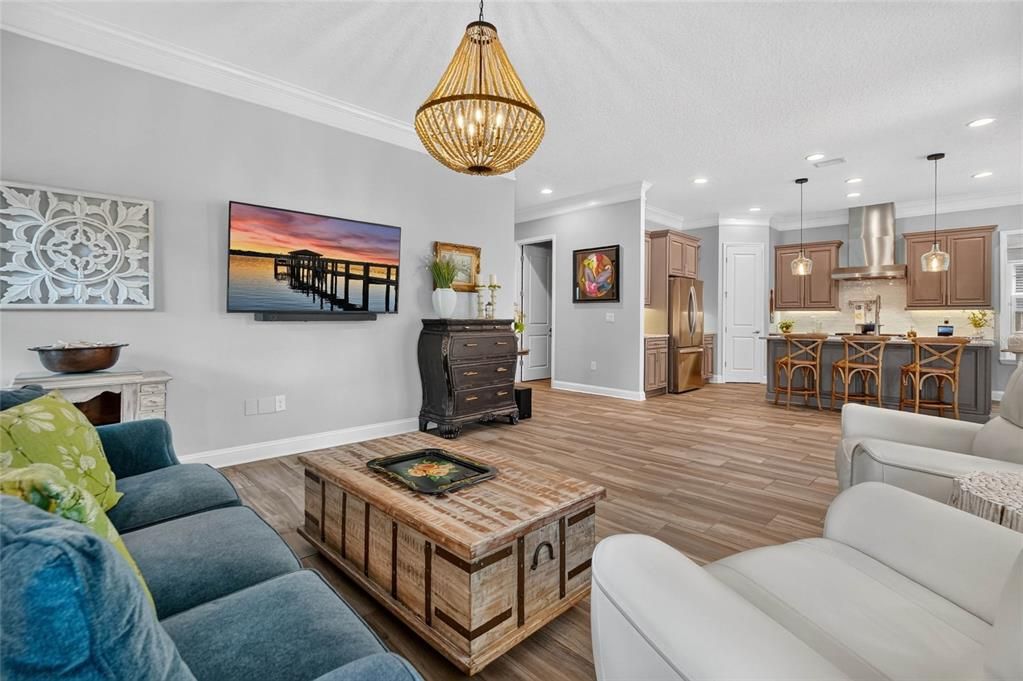 En Venta: $699,000 (3 camas, 2 baños, 2066 Pies cuadrados)