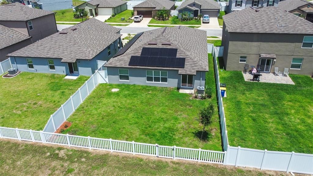 For Sale: $319,999 (4 beds, 2 baths, 1936 Square Feet)