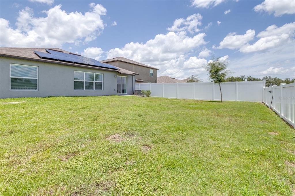 For Sale: $319,999 (4 beds, 2 baths, 1936 Square Feet)