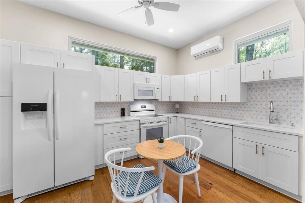 For Sale: $660,000 (4 beds, 3 baths, 2456 Square Feet)
