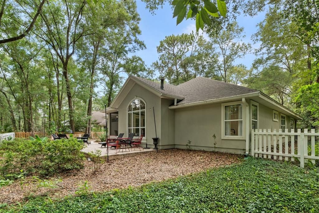 For Sale: $660,000 (4 beds, 3 baths, 2456 Square Feet)