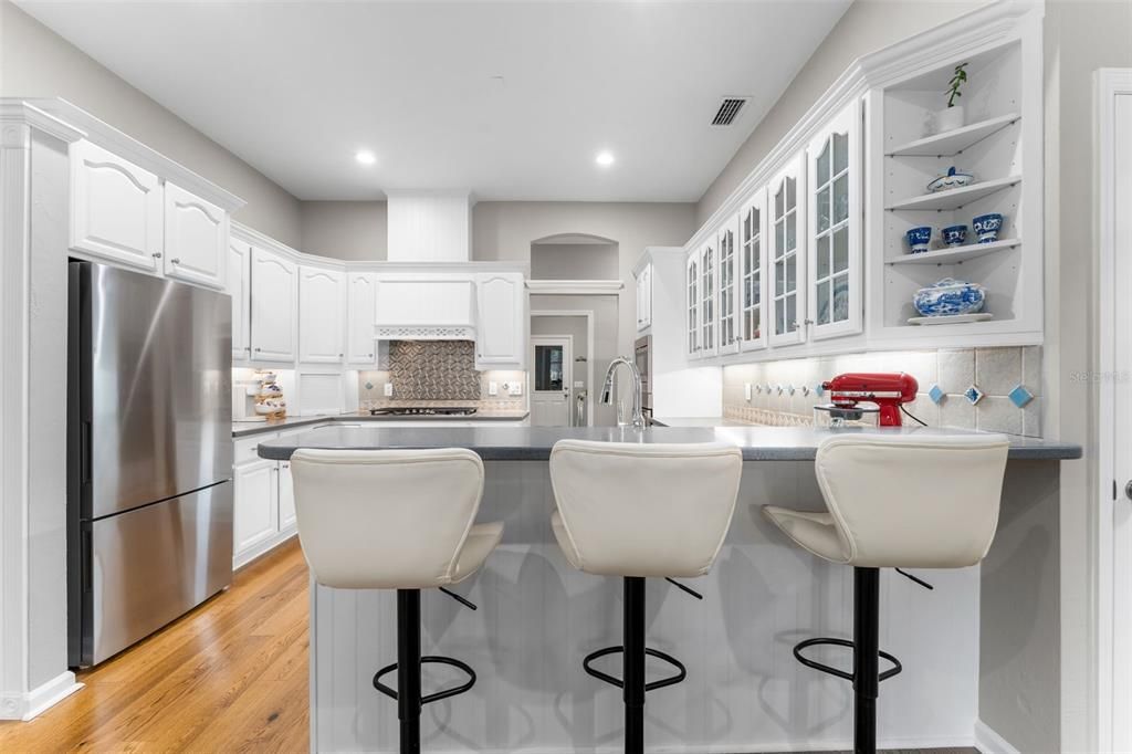 For Sale: $660,000 (4 beds, 3 baths, 2456 Square Feet)