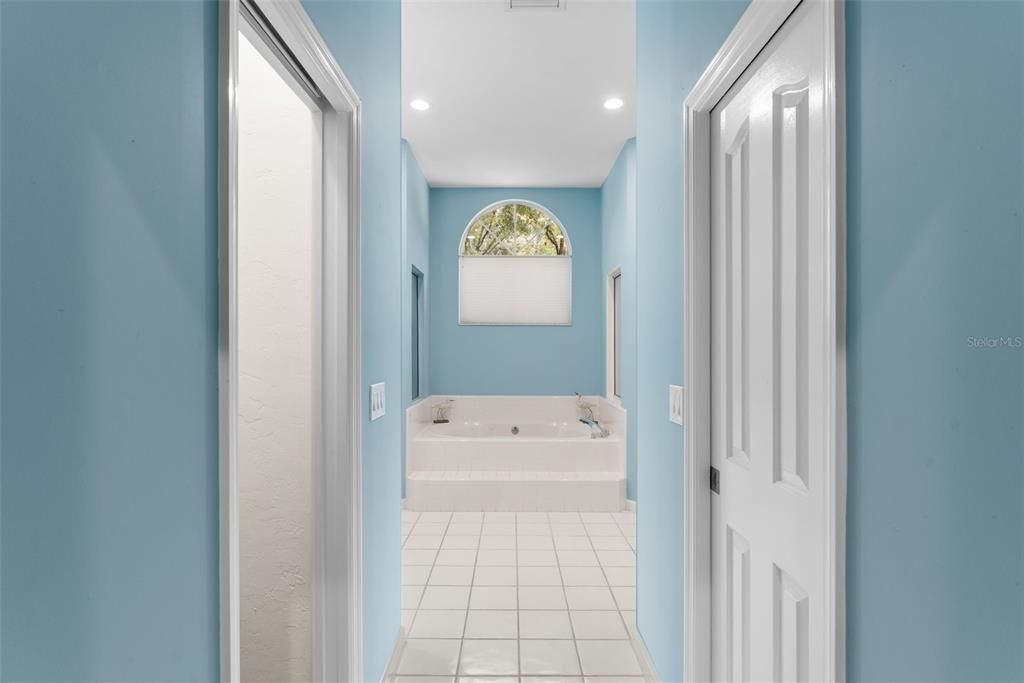 For Sale: $660,000 (4 beds, 3 baths, 2456 Square Feet)