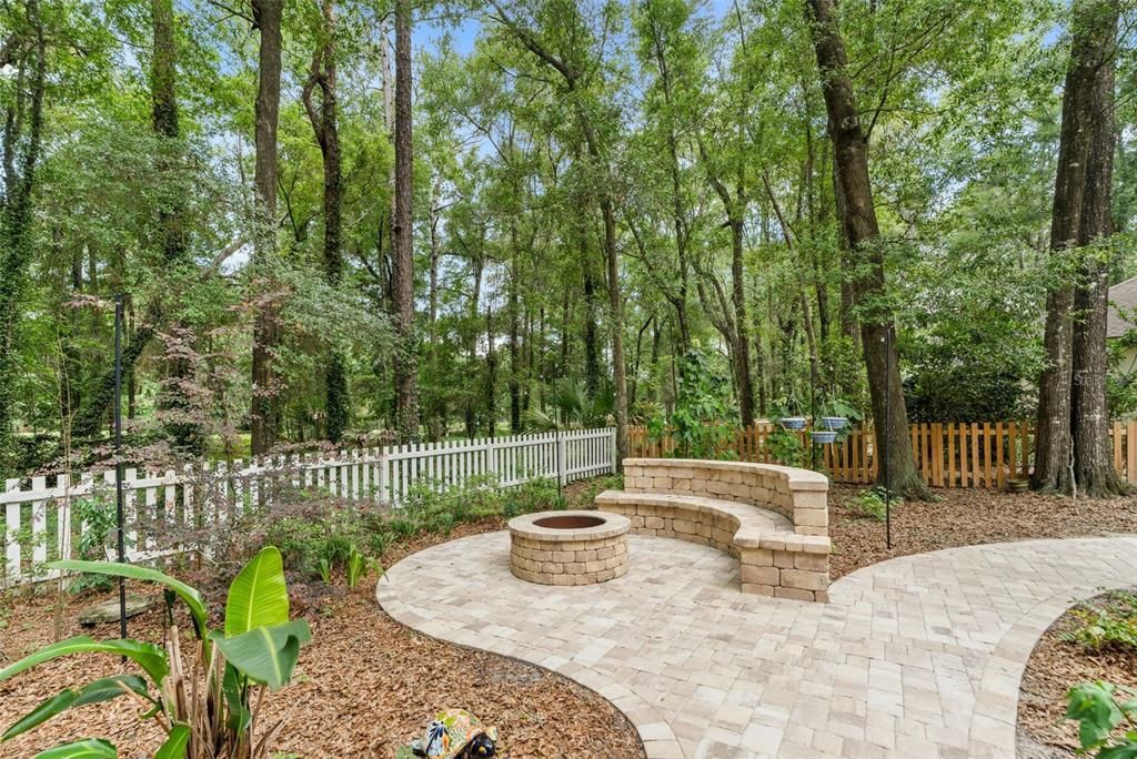For Sale: $660,000 (4 beds, 3 baths, 2456 Square Feet)
