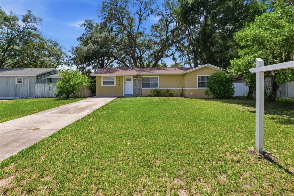 For Sale: $310,000 (3 beds, 2 baths, 1184 Square Feet)