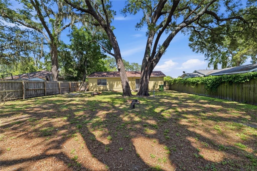 For Sale: $310,000 (3 beds, 2 baths, 1184 Square Feet)