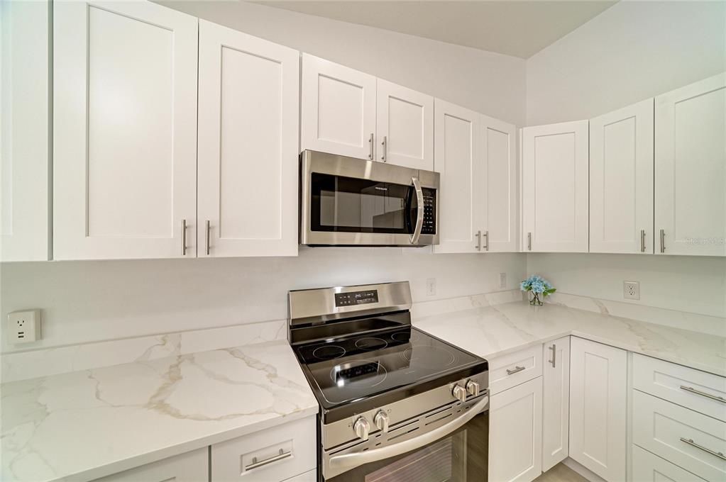 For Sale: $650,000 (3 beds, 2 baths, 2002 Square Feet)