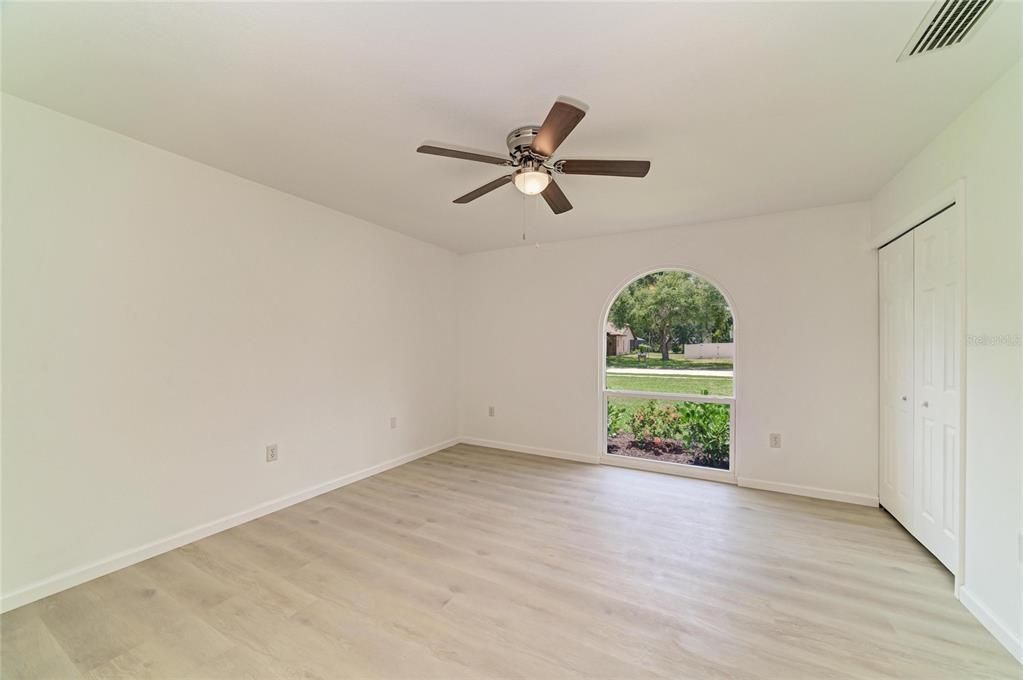 For Sale: $650,000 (3 beds, 2 baths, 2002 Square Feet)