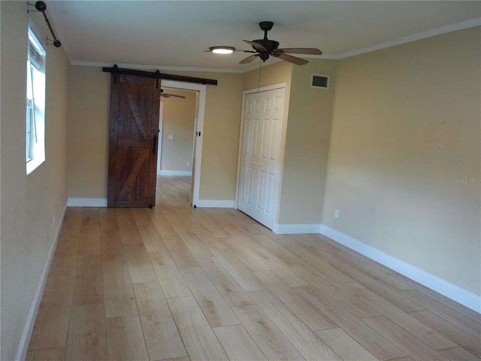 For Sale: $280,000 (3 beds, 1 baths, 1550 Square Feet)