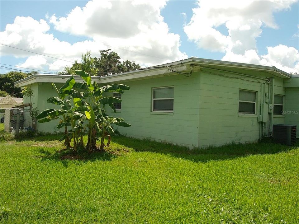 For Sale: $280,000 (3 beds, 1 baths, 1550 Square Feet)