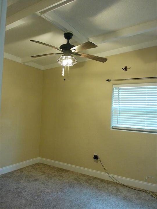 For Sale: $280,000 (3 beds, 1 baths, 1550 Square Feet)