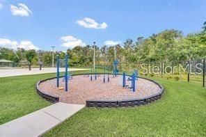 For Rent: $3,500 (6 beds, 3 baths, 2586 Square Feet)