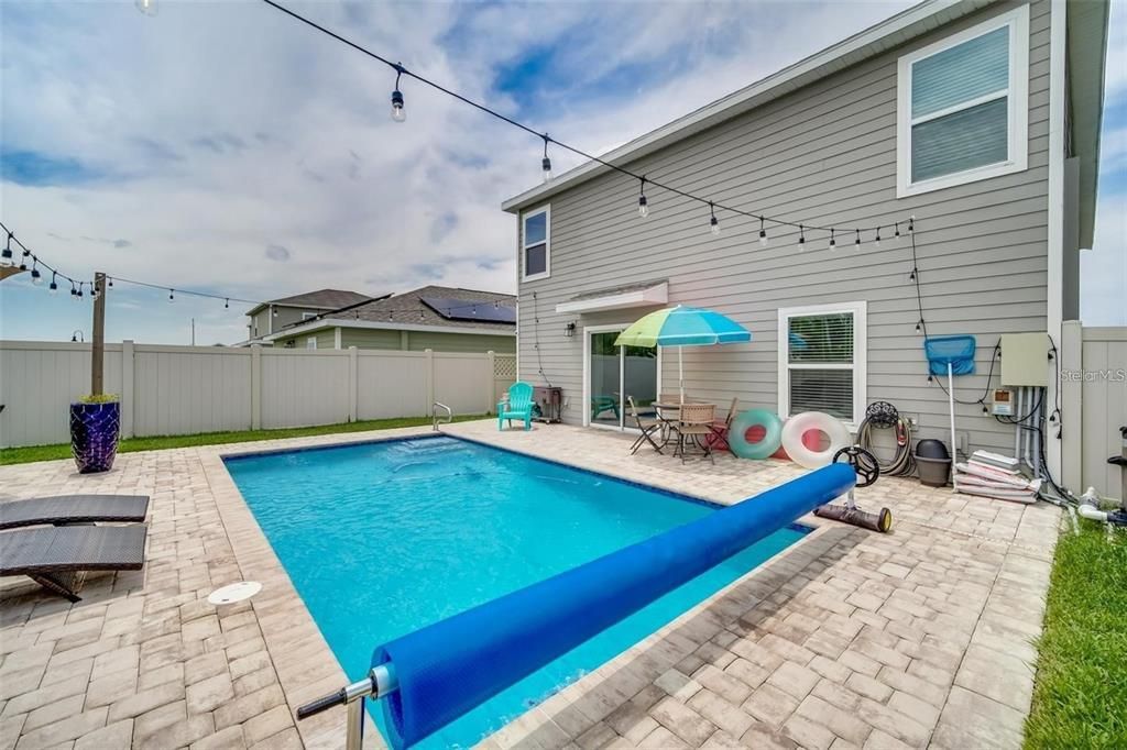 For Rent: $3,500 (6 beds, 3 baths, 2586 Square Feet)