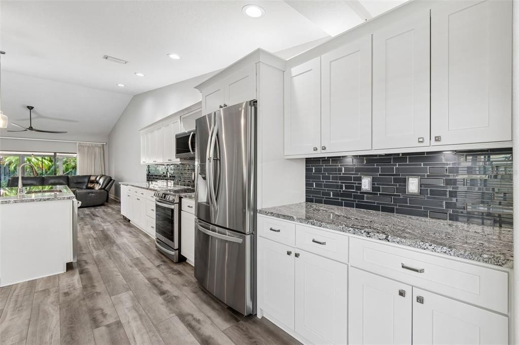 For Sale: $410,000 (3 beds, 2 baths, 1735 Square Feet)