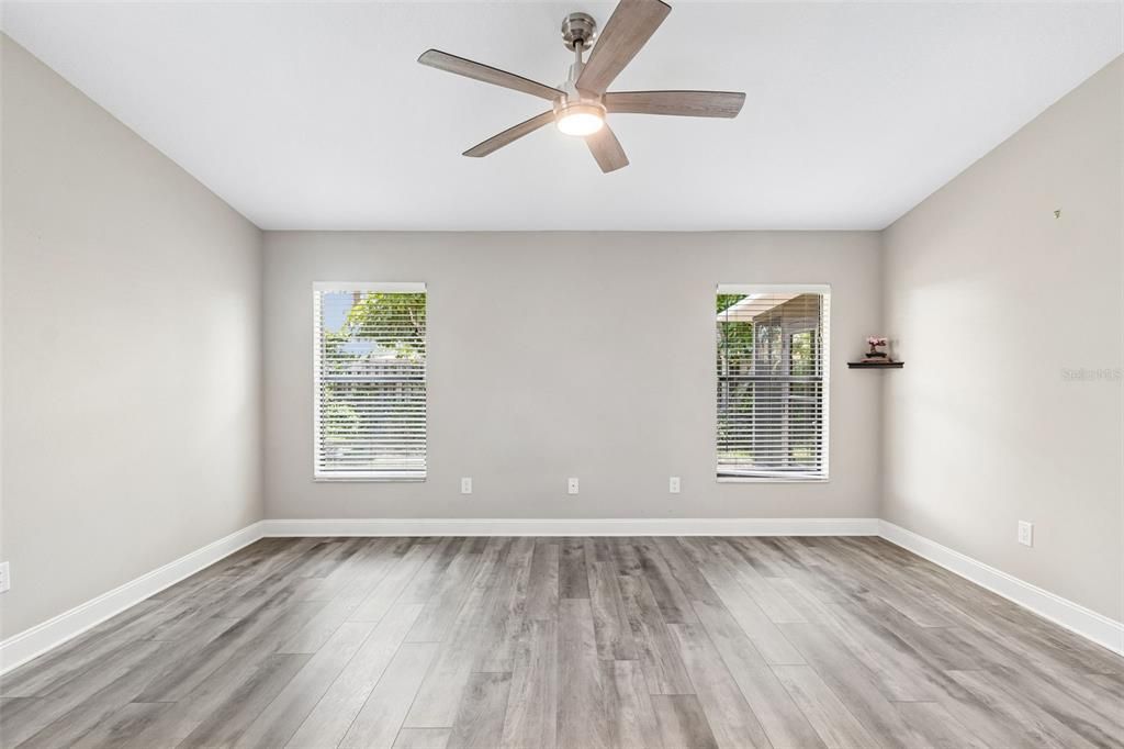 For Sale: $410,000 (3 beds, 2 baths, 1735 Square Feet)