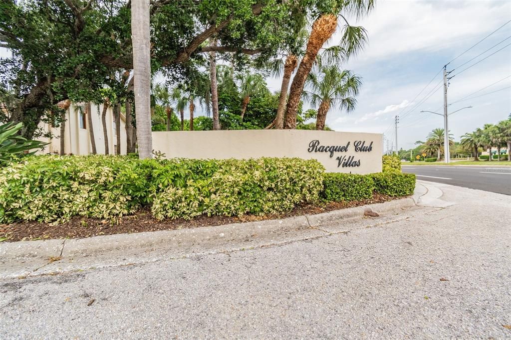 For Sale: $410,000 (3 beds, 2 baths, 1735 Square Feet)