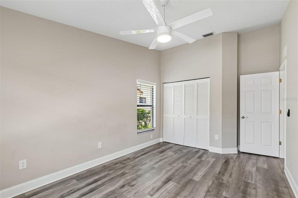 For Sale: $410,000 (3 beds, 2 baths, 1735 Square Feet)