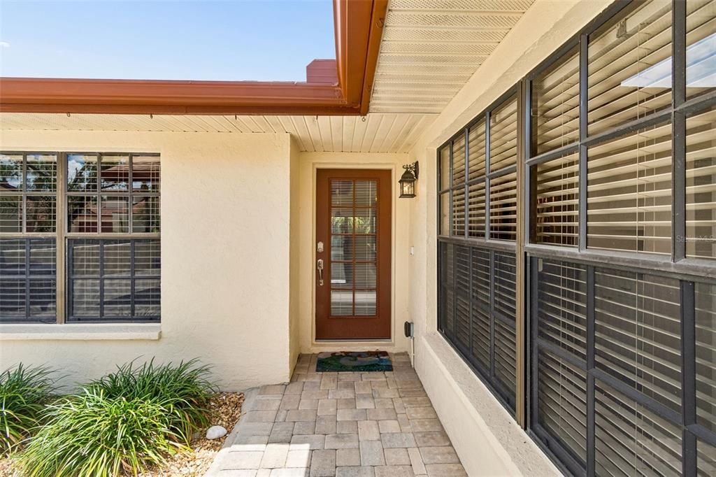 For Sale: $410,000 (3 beds, 2 baths, 1735 Square Feet)