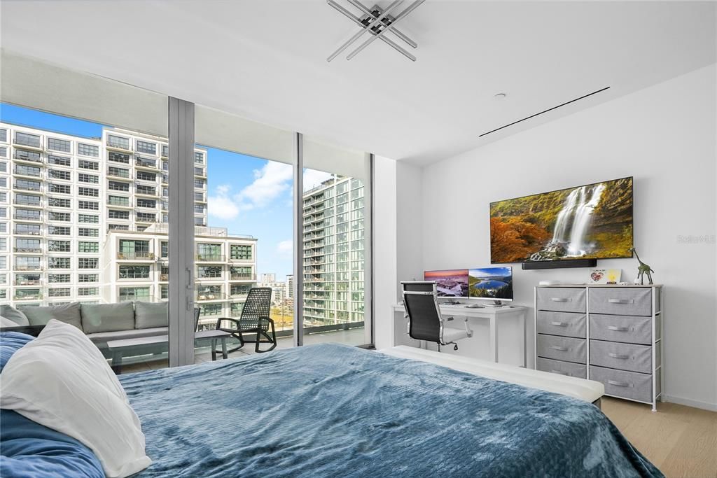 For Sale: $2,799,000 (2 beds, 2 baths, 2012 Square Feet)