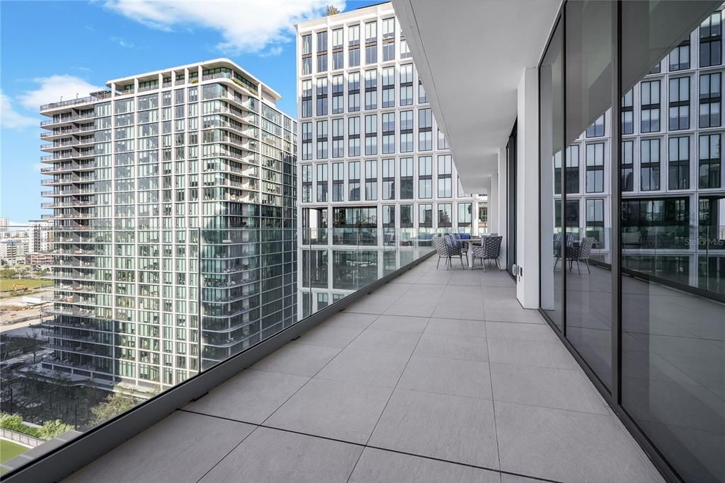 For Sale: $2,799,000 (2 beds, 2 baths, 2012 Square Feet)
