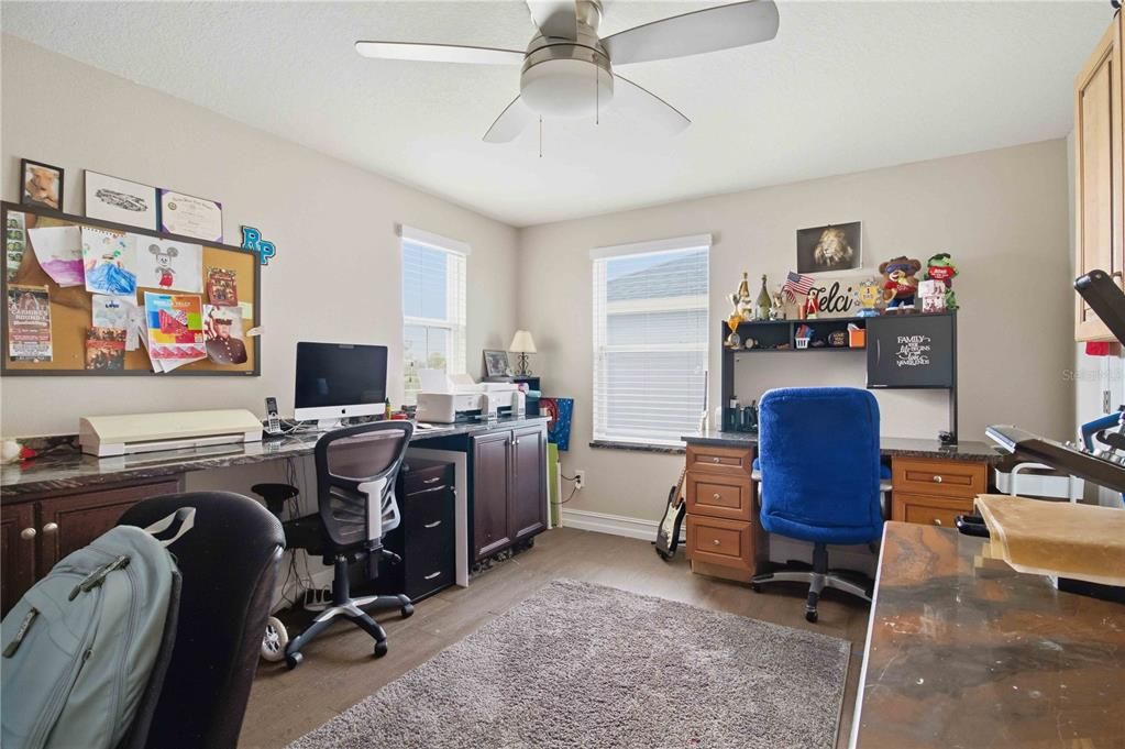 For Sale: $589,000 (5 beds, 2 baths, 2889 Square Feet)