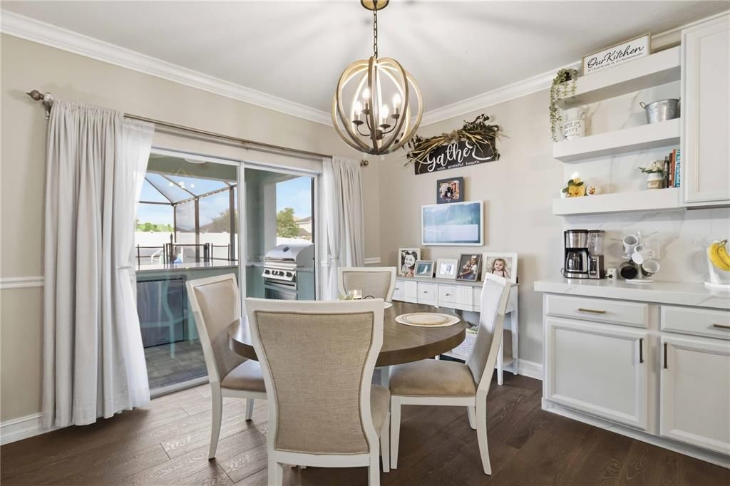 For Sale: $589,000 (5 beds, 2 baths, 2889 Square Feet)