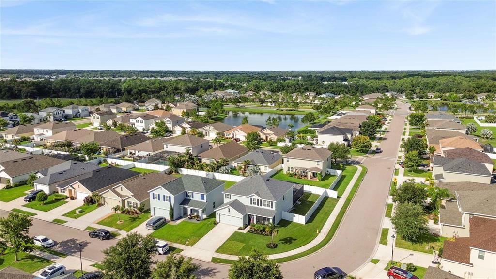 For Sale: $589,000 (5 beds, 2 baths, 2889 Square Feet)