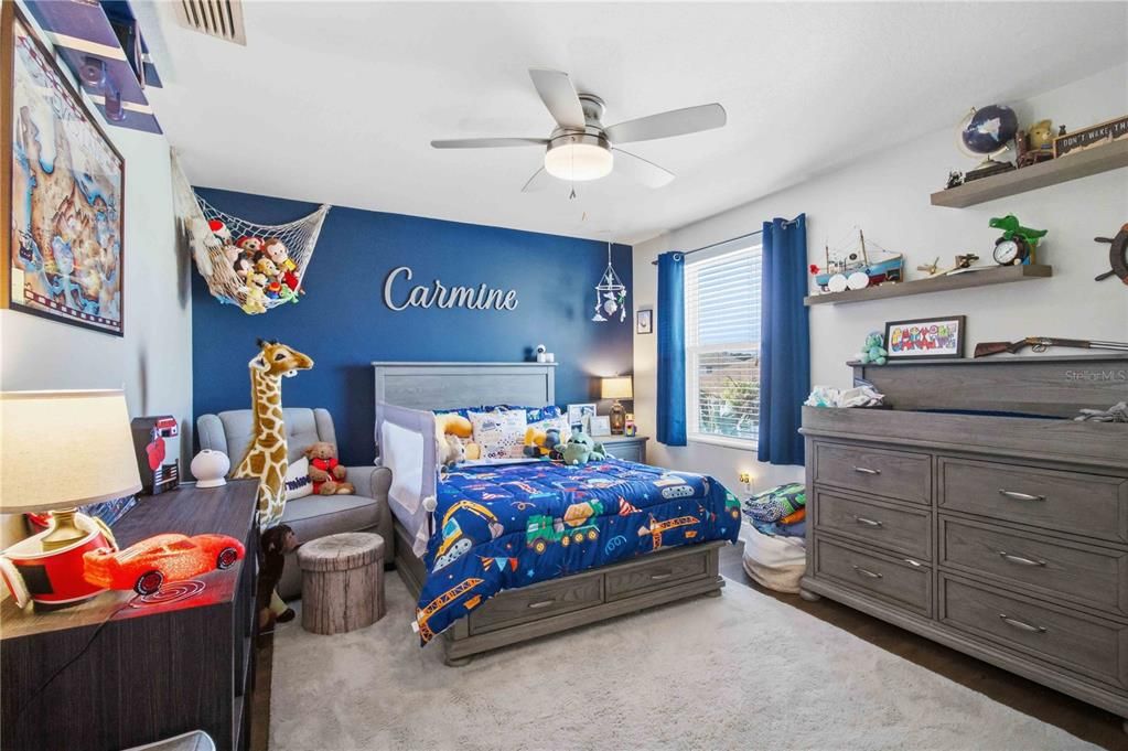 For Sale: $589,000 (5 beds, 2 baths, 2889 Square Feet)
