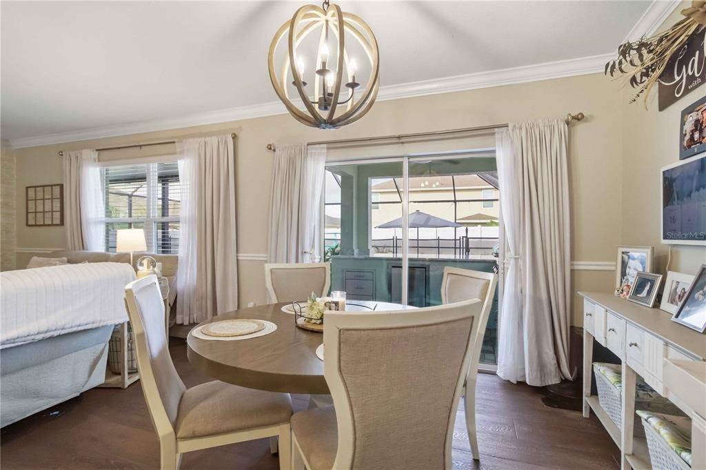 For Sale: $589,000 (5 beds, 2 baths, 2889 Square Feet)