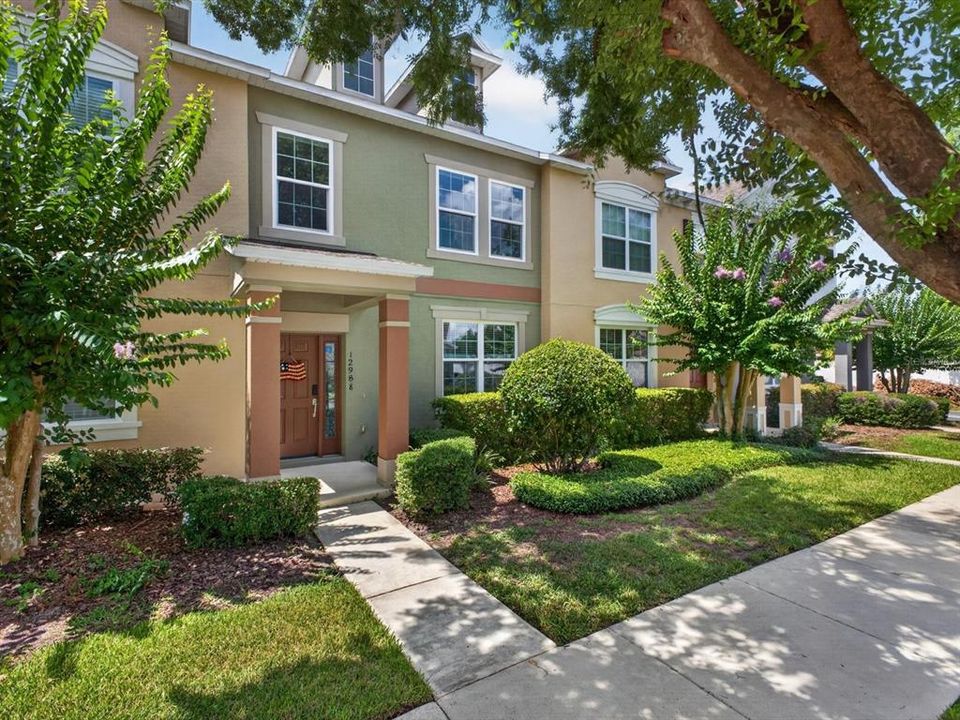 For Sale: $435,000 (3 beds, 2 baths, 1352 Square Feet)