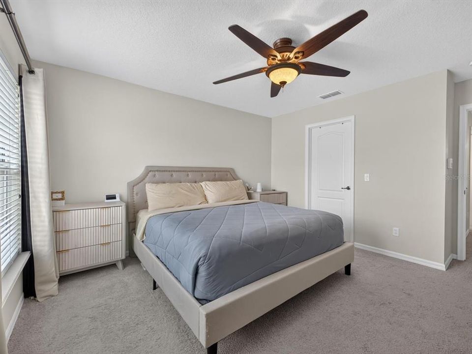 For Sale: $435,000 (3 beds, 2 baths, 1352 Square Feet)