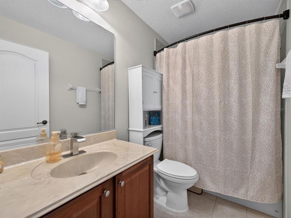 For Sale: $435,000 (3 beds, 2 baths, 1352 Square Feet)
