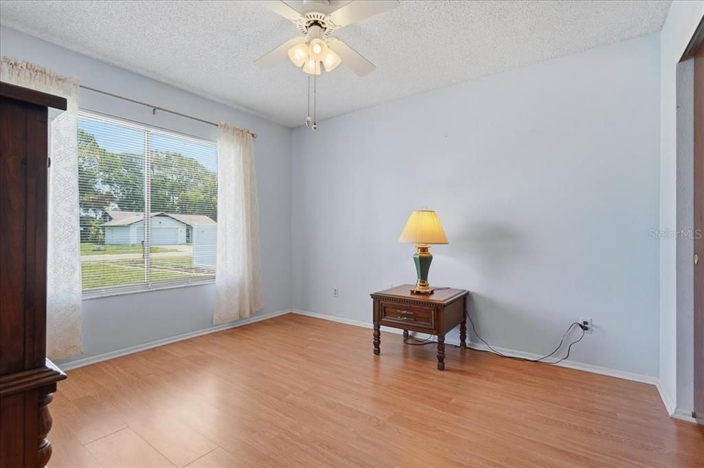 For Sale: $265,000 (2 beds, 2 baths, 1103 Square Feet)