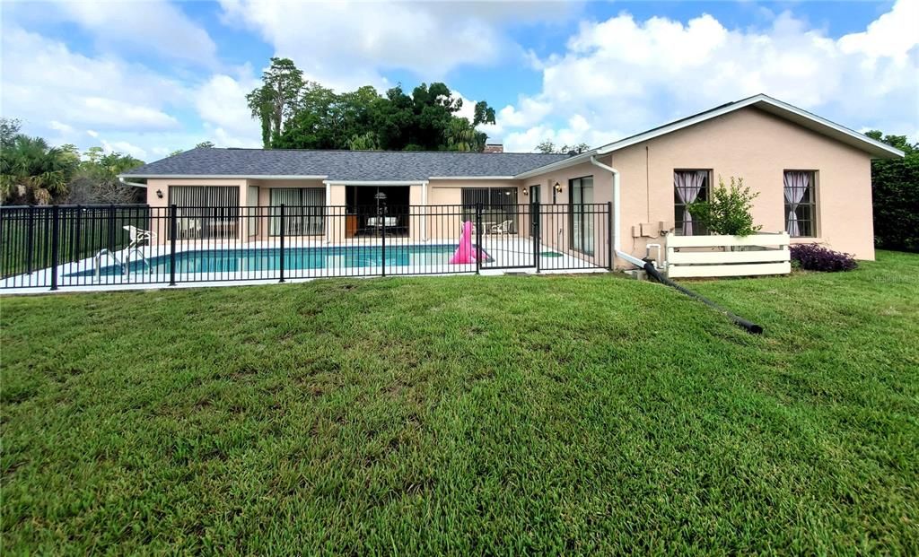 For Sale: $619,000 (5 beds, 3 baths, 2169 Square Feet)