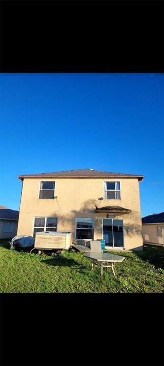 For Sale: $395,000 (5 beds, 2 baths, 2212 Square Feet)