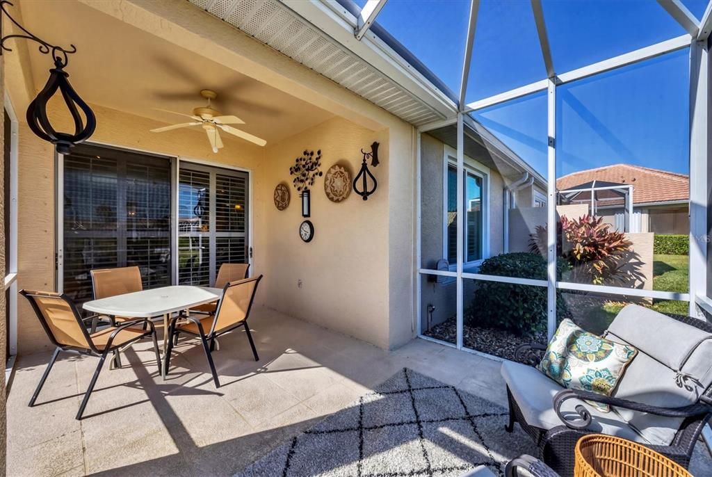 For Sale: $299,900 (2 beds, 2 baths, 1340 Square Feet)