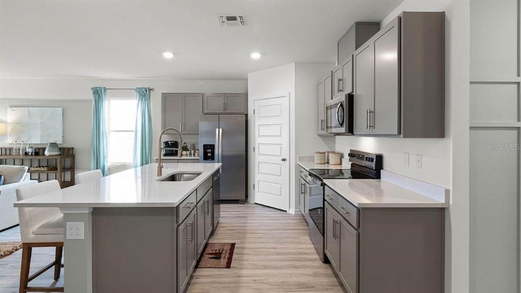 For Sale: $369,490 (5 beds, 3 baths, 2077 Square Feet)
