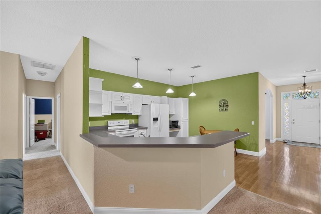 For Sale: $279,000 (3 beds, 2 baths, 1824 Square Feet)