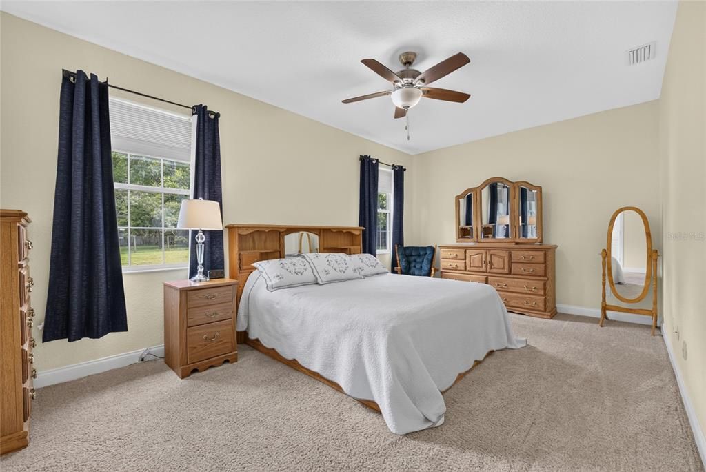 For Sale: $279,000 (3 beds, 2 baths, 1824 Square Feet)